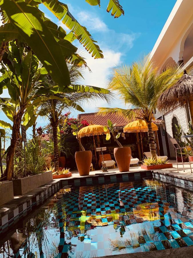 Sunflower Stay And Surf ชังกู ภายนอก รูปภาพ